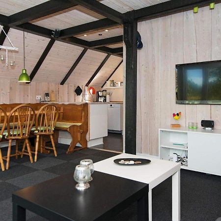 6 Person Holiday Home In R M Toftum  Eksteriør bilde